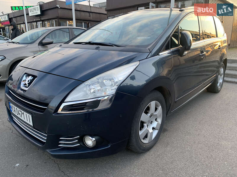 Peugeot 5008 2012