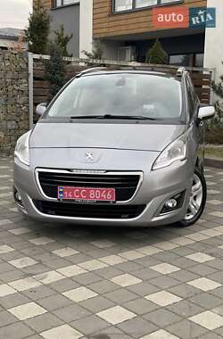 Микровэн Peugeot 5008 2016 в Стрые