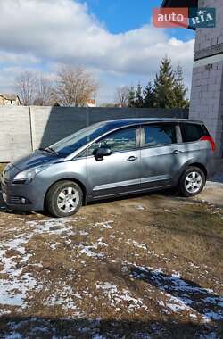 Микровэн Peugeot 5008 2011 в Бориславе