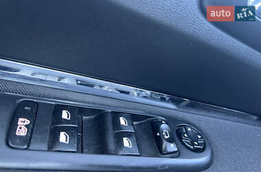 Микровэн Peugeot 5008 2012 в 