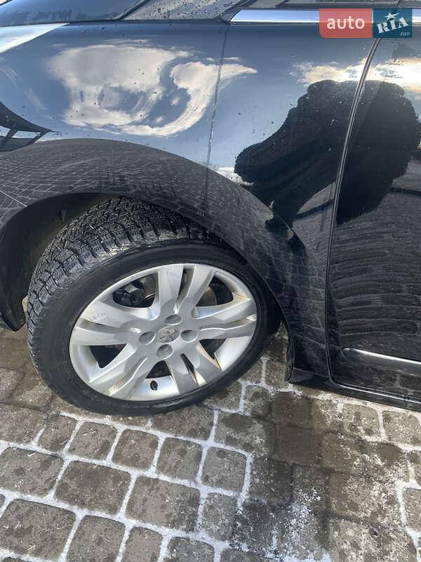 Микровэн Peugeot 5008 2009 в Винниках
