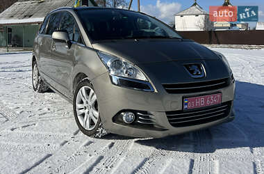 Микровэн Peugeot 5008 2012 в Дубно