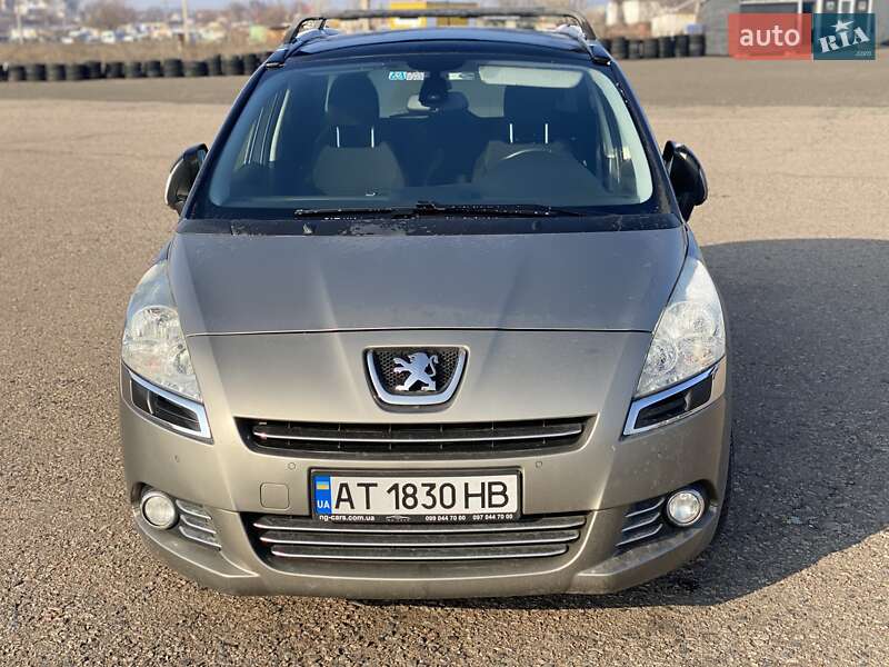 Микровэн Peugeot 5008 2011 в Одессе