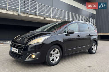 Микровэн Peugeot 5008 2015 в Киеве