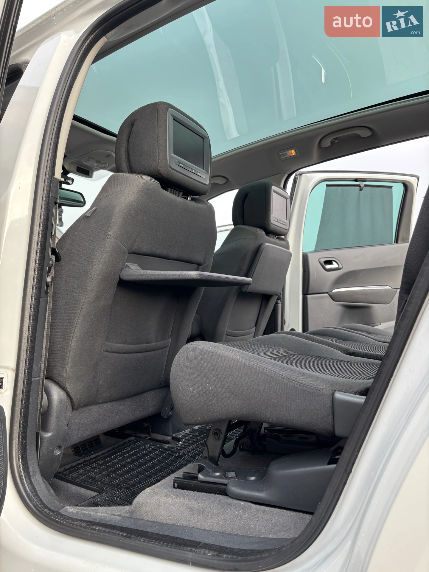 2012 Peugeot 5008 - мініатюра 11