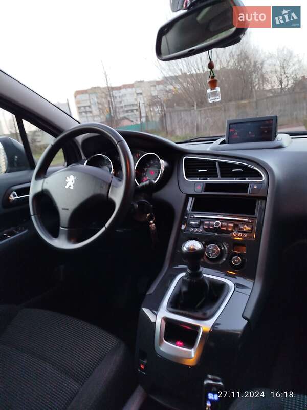 Микровэн Peugeot 5008 2010 в Ивано-Франковске