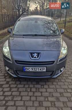 Микровэн Peugeot 5008 2011 в Львове