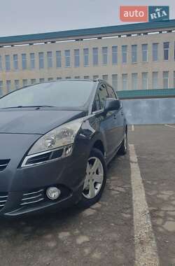 Микровэн Peugeot 5008 2010 в Тернополе