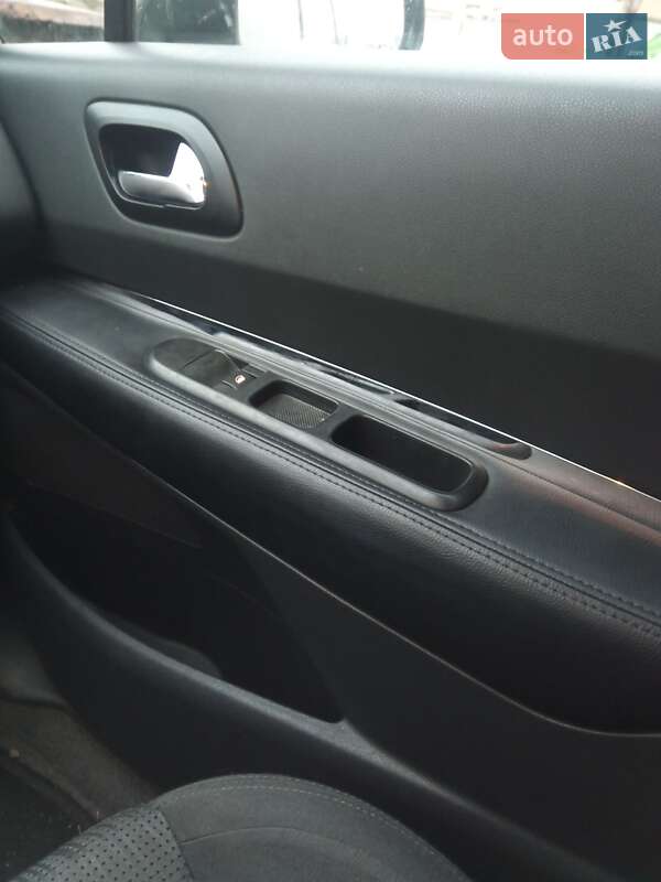 Микровэн Peugeot 5008 2013 в Киеве