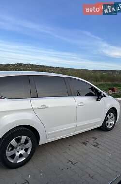 Микровэн Peugeot 5008 2010 в 