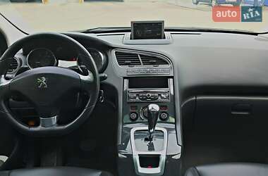 Микровэн Peugeot 5008 2014 в 