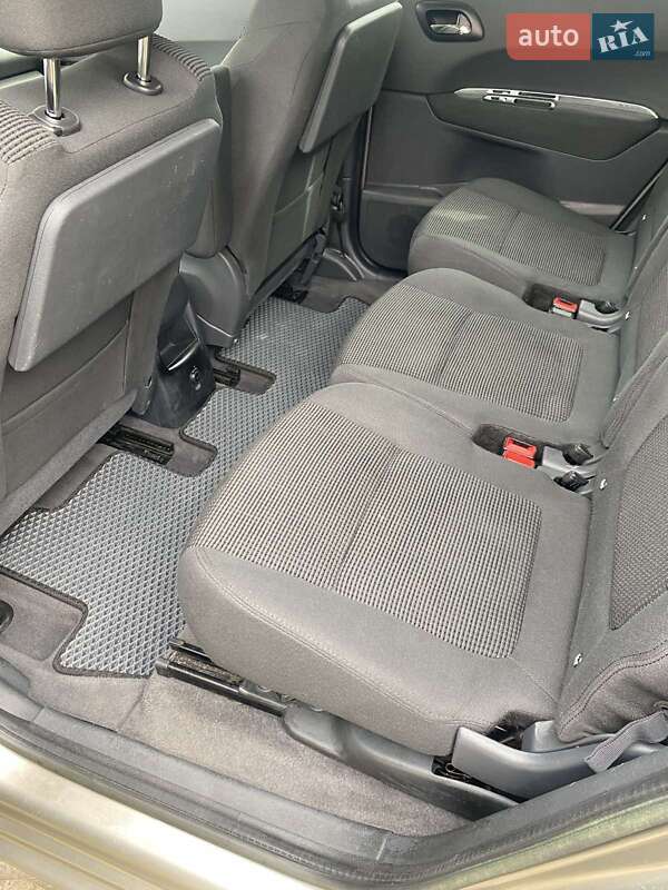 Мікровен Peugeot 5008 2011 в Кропивницькому
