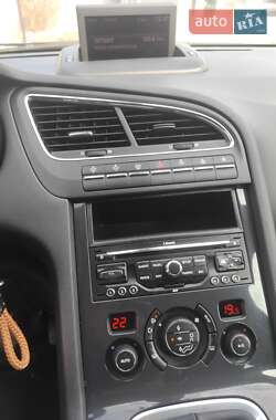 Микровэн Peugeot 5008 2010 в Львове
