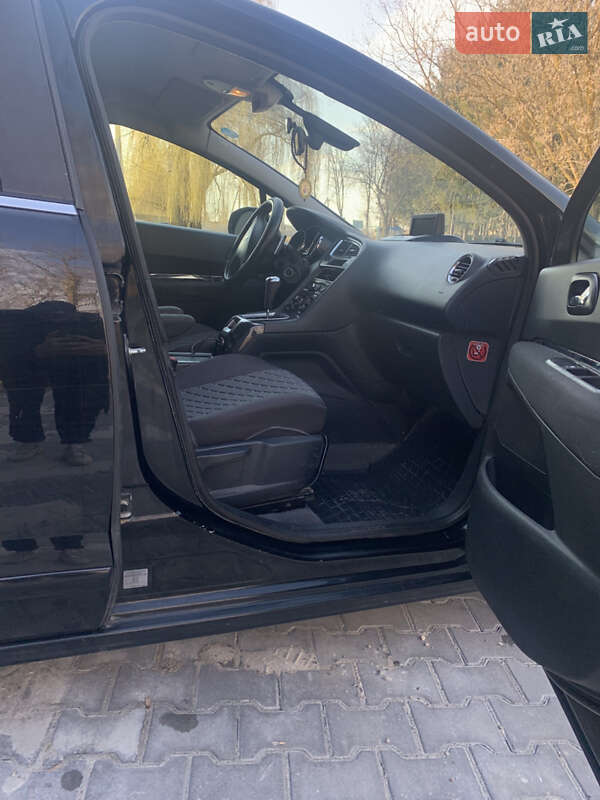 Микровэн Peugeot 5008 2012 в Тернополе