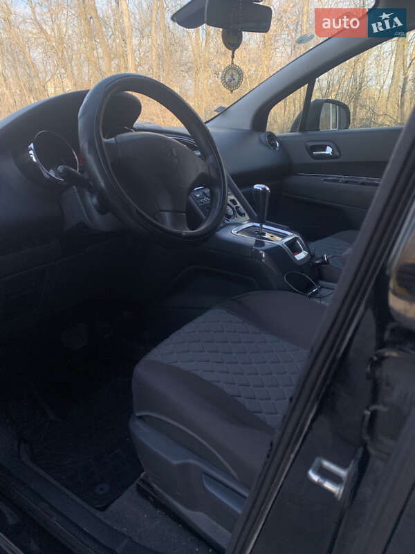 Микровэн Peugeot 5008 2012 в Тернополе