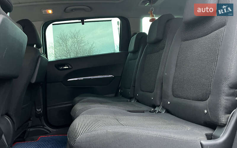 Микровэн Peugeot 5008 2012 в Коломые