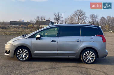 Микровэн Peugeot 5008 2015 в 