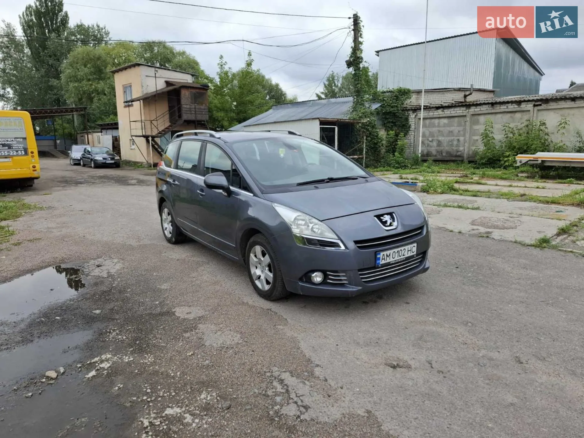 2011 Peugeot 5008 - фото 1