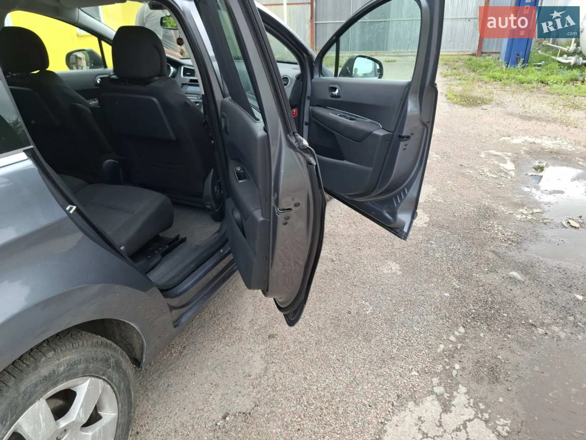 2011 Peugeot 5008 - мініатюра 10