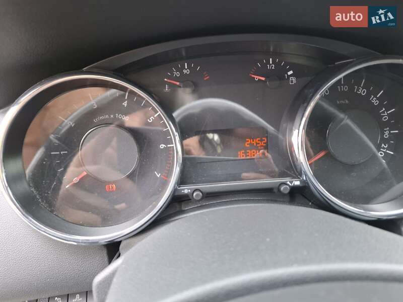 Микровэн Peugeot 5008 2011 в Житомире фото 7 Микровэн Peugeot 5008 2011 в Житомире