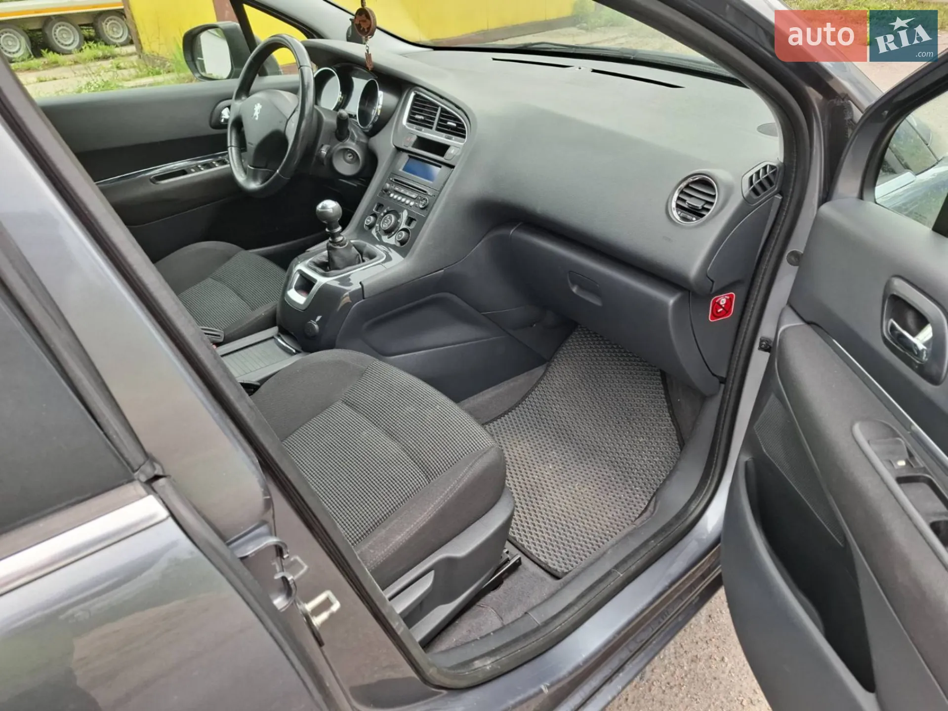 2011 Peugeot 5008 - мініатюра 9