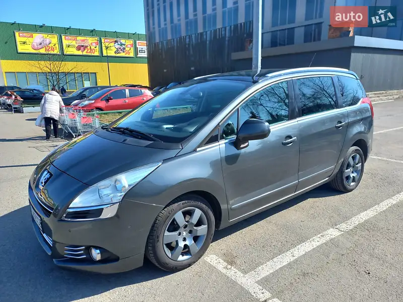 Peugeot 5008