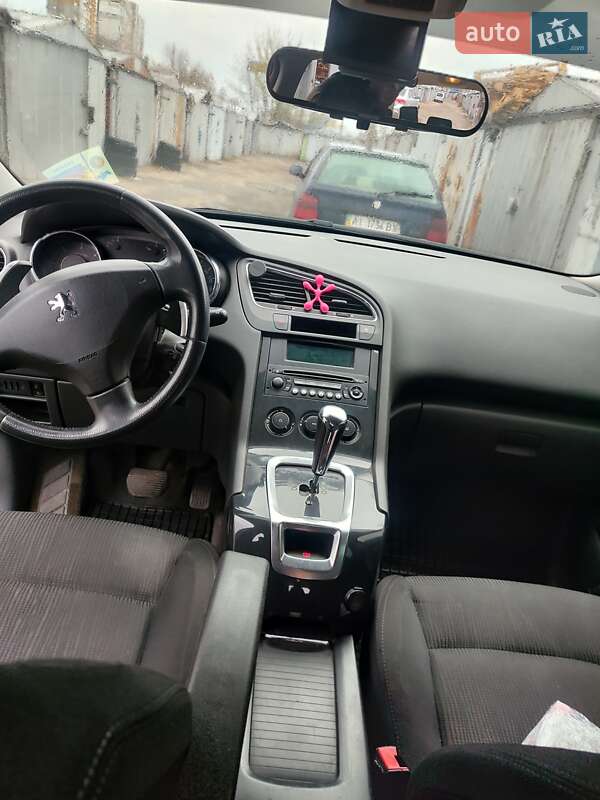 Мікровен Peugeot 5008 2010 в Києві