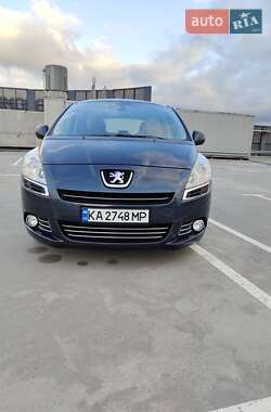 Микровэн Peugeot 5008 2012 в 