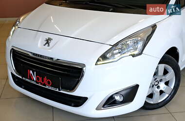 Микровэн Peugeot 5008 2015 в 