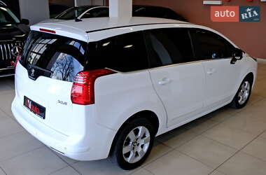 Микровэн Peugeot 5008 2015 в 