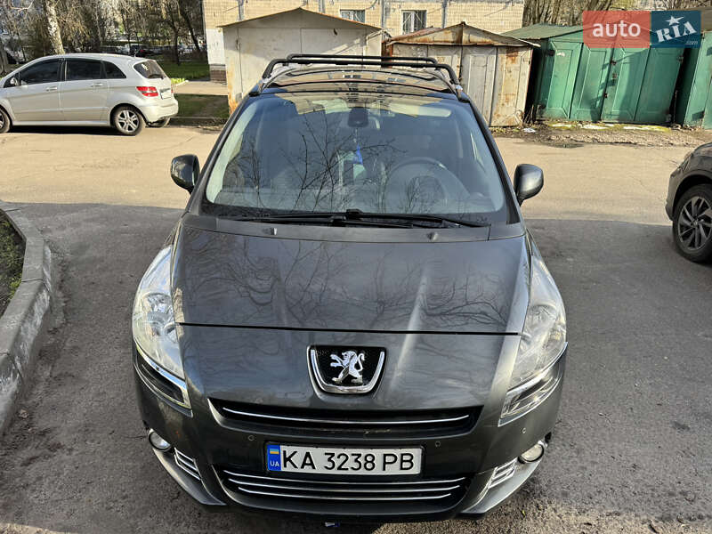 Peugeot 5008 2013