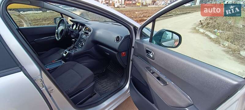 Микровэн Peugeot 5008 2009 в Сумах