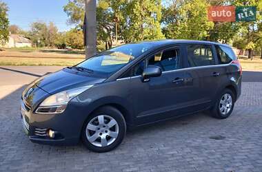 Мікровен Peugeot 5008 2011 в 