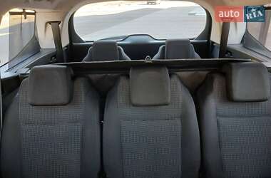 Мікровен Peugeot 5008 2011 в 