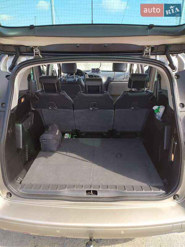 Микровэн Peugeot 5008 2010 в Киеве фото 13 Микровэн Peugeot 5008 2010 в Киеве