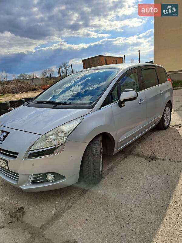 Мікровен Peugeot 5008 2009 в Чугуєві