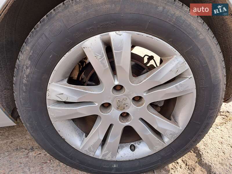 Мікровен Peugeot 5008 2009 в Чугуєві