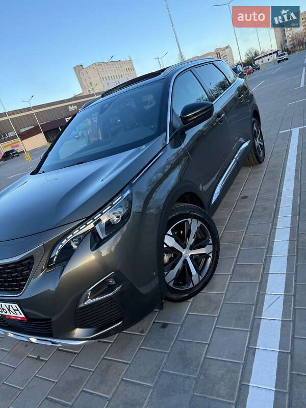 Позашляховик / Кросовер Peugeot 5008 2018 в Черкасах