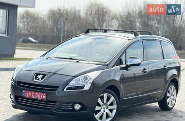 Мікровен Peugeot 5008 2011 в 