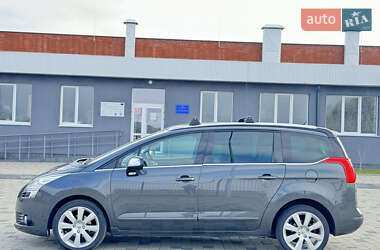 Мікровен Peugeot 5008 2011 в 