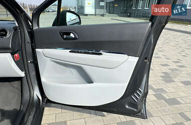 Мікровен Peugeot 5008 2011 в 