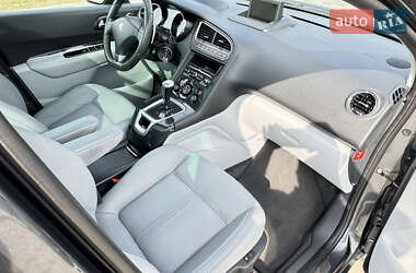 Мікровен Peugeot 5008 2011 в 