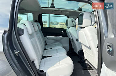 Мікровен Peugeot 5008 2011 в 