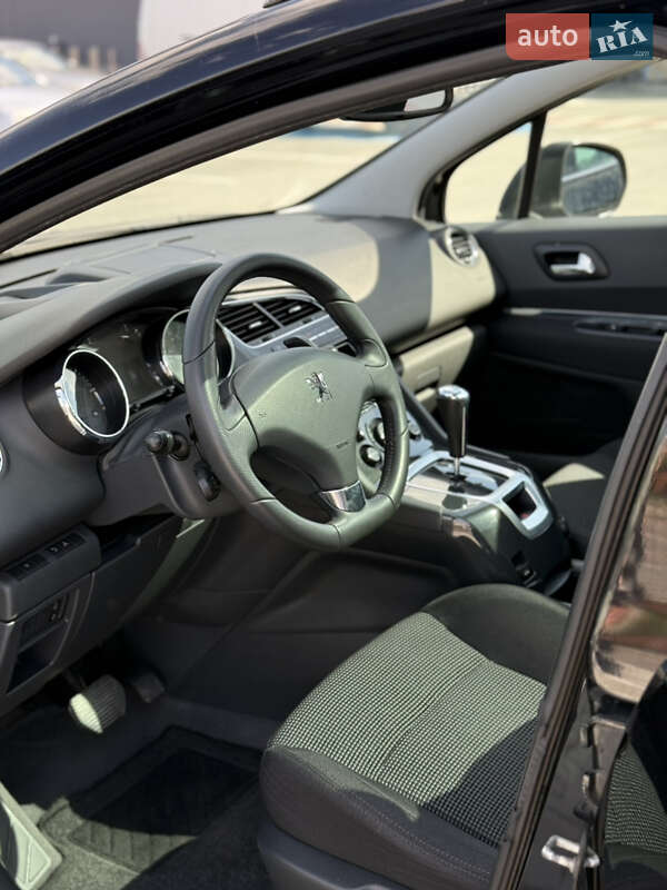 Микровэн Peugeot 5008 2011 в Калуше