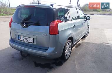 Микровэн Peugeot 5008 2011 в 