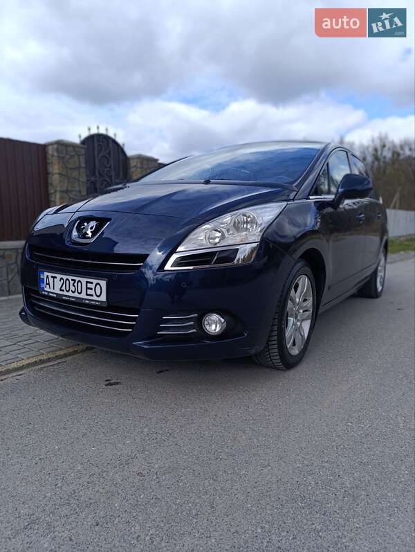 Микровэн Peugeot 5008 2010 в 