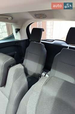 Микровэн Peugeot 5008 2010 в 