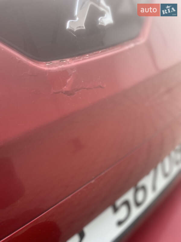 Мікровен Peugeot 5008 2011 в Стрию