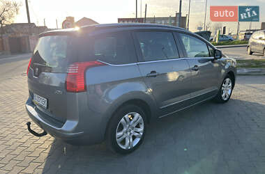 Микровэн Peugeot 5008 2012 в 