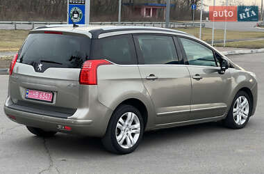Микровэн Peugeot 5008 2012 в 